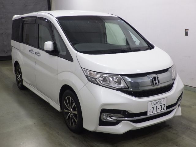 40084 Honda Step wagon RP3 2015 г. (Honda Sendai)